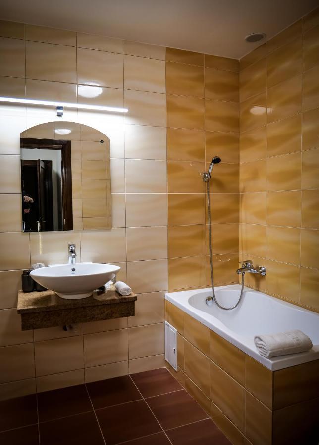 Aparthotel The Nest Boutique Baia Mare Zewnętrze zdjęcie